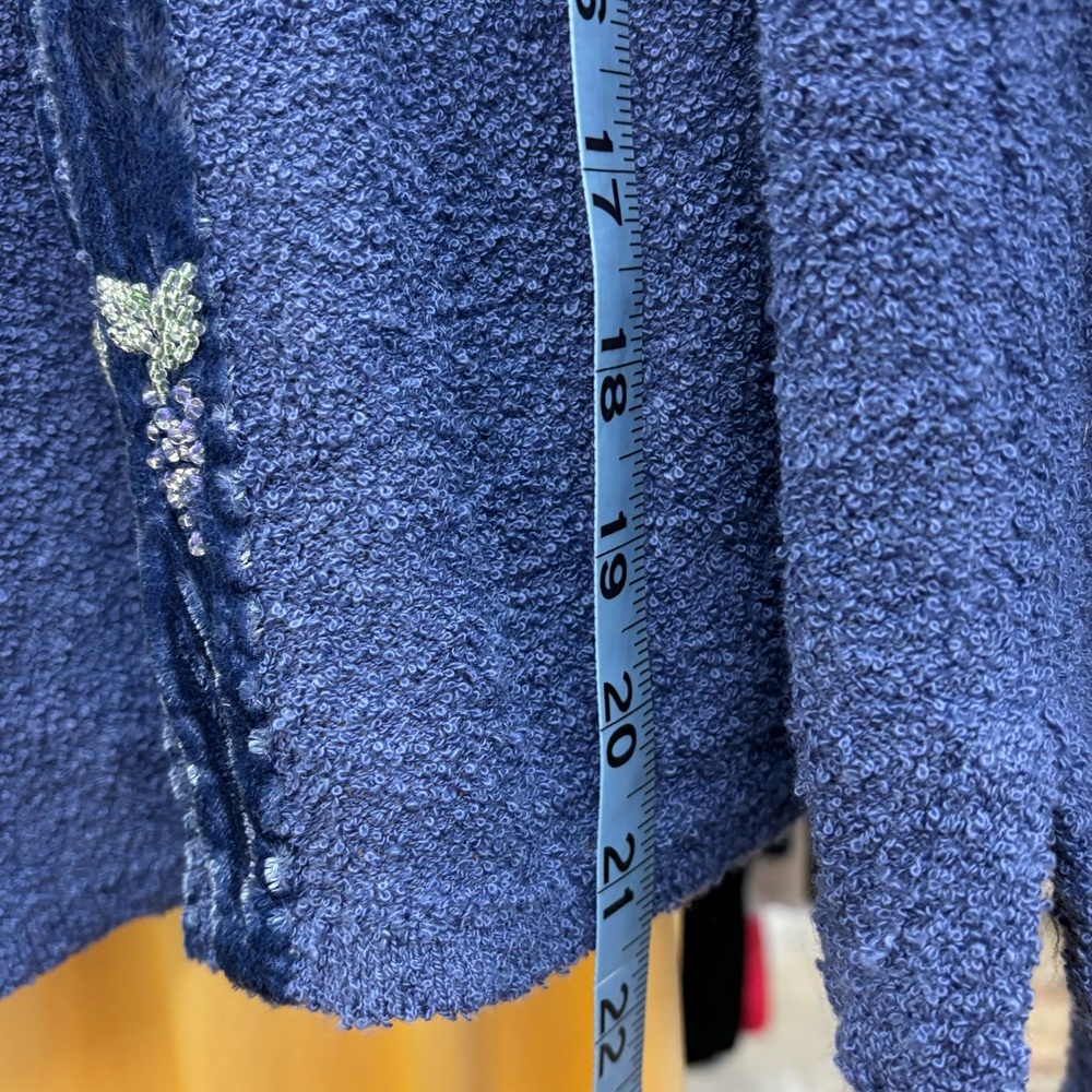 90s Periwinkle cardigan with velvet trim and beaded grape details, small - Picture 8 of 9